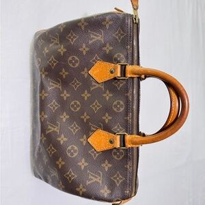 Louis Vuitton Speedy 30